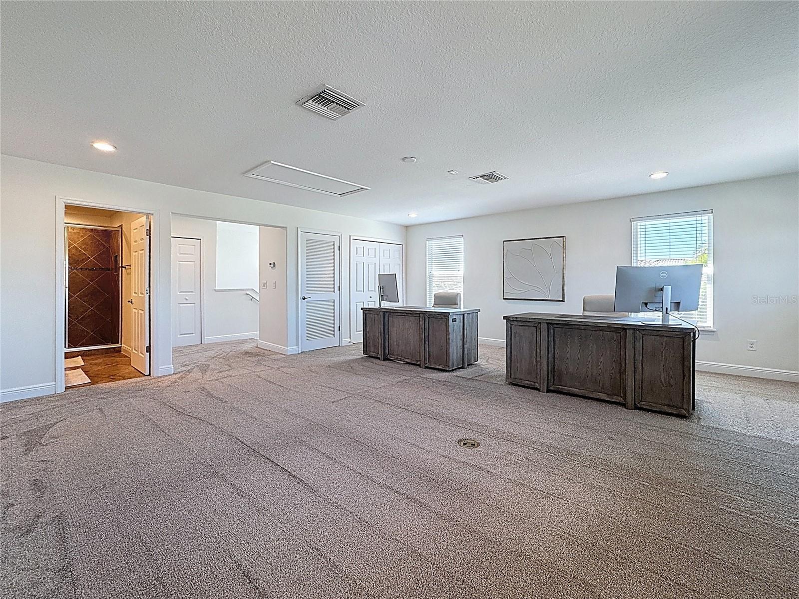 Image 46 of 65 For 16810 1st Avenue E
