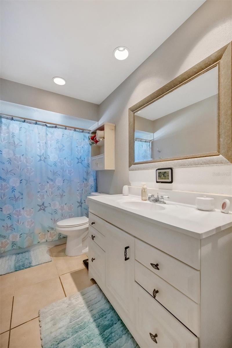 Image 14 of 38 For 407 61st Street Nw