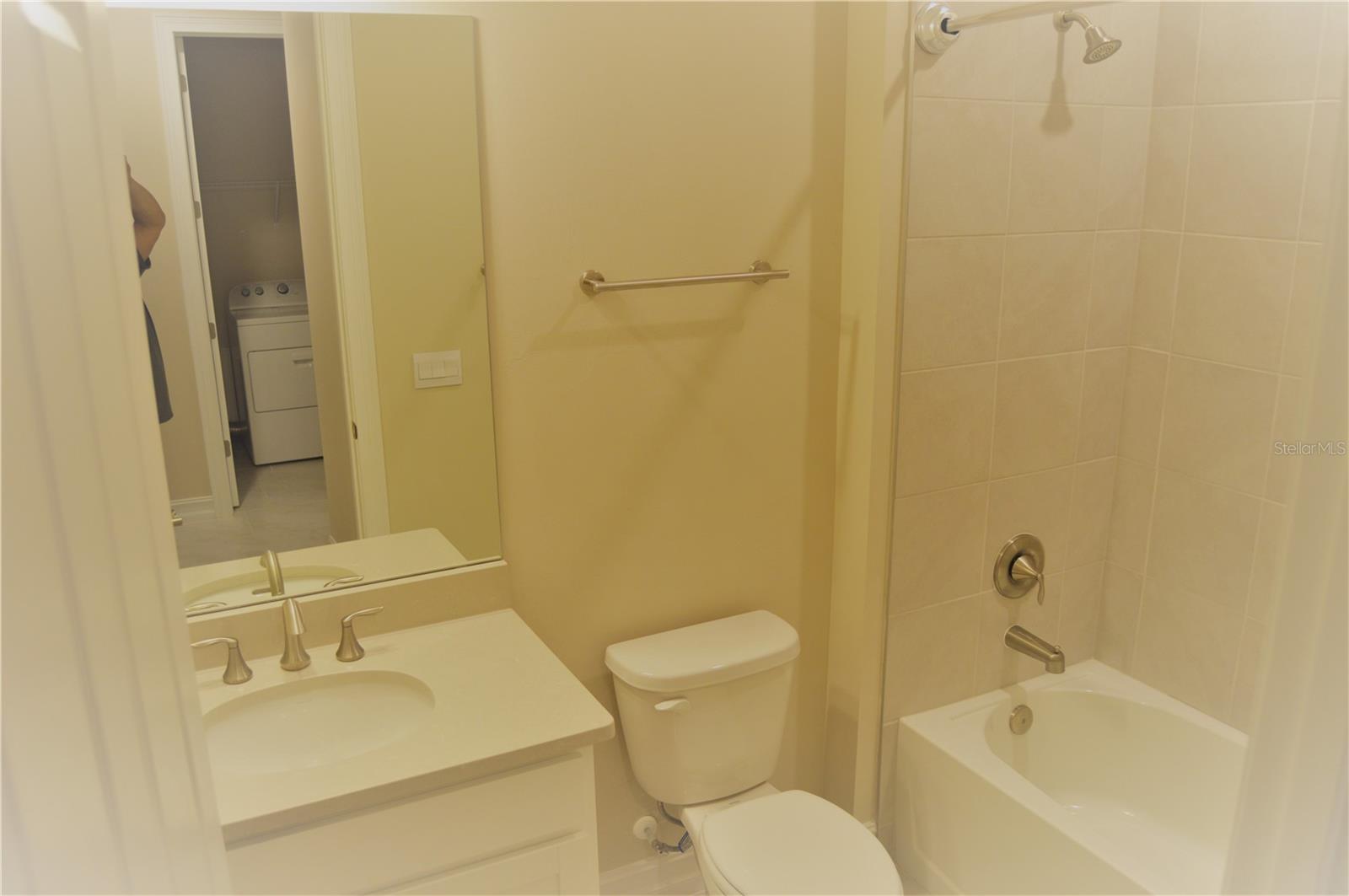 Image 9 of 27 For 636 Ibiza Loop