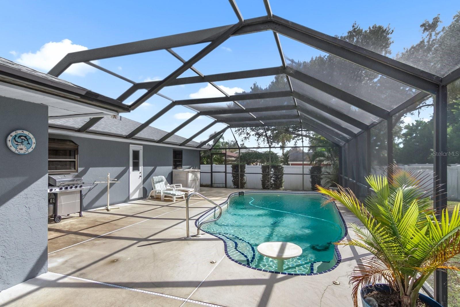 Image 4 of 31 For 2281 Barksdale Street