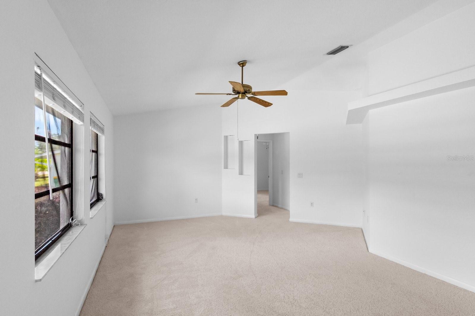 Image 8 of 31 For 2281 Barksdale Street