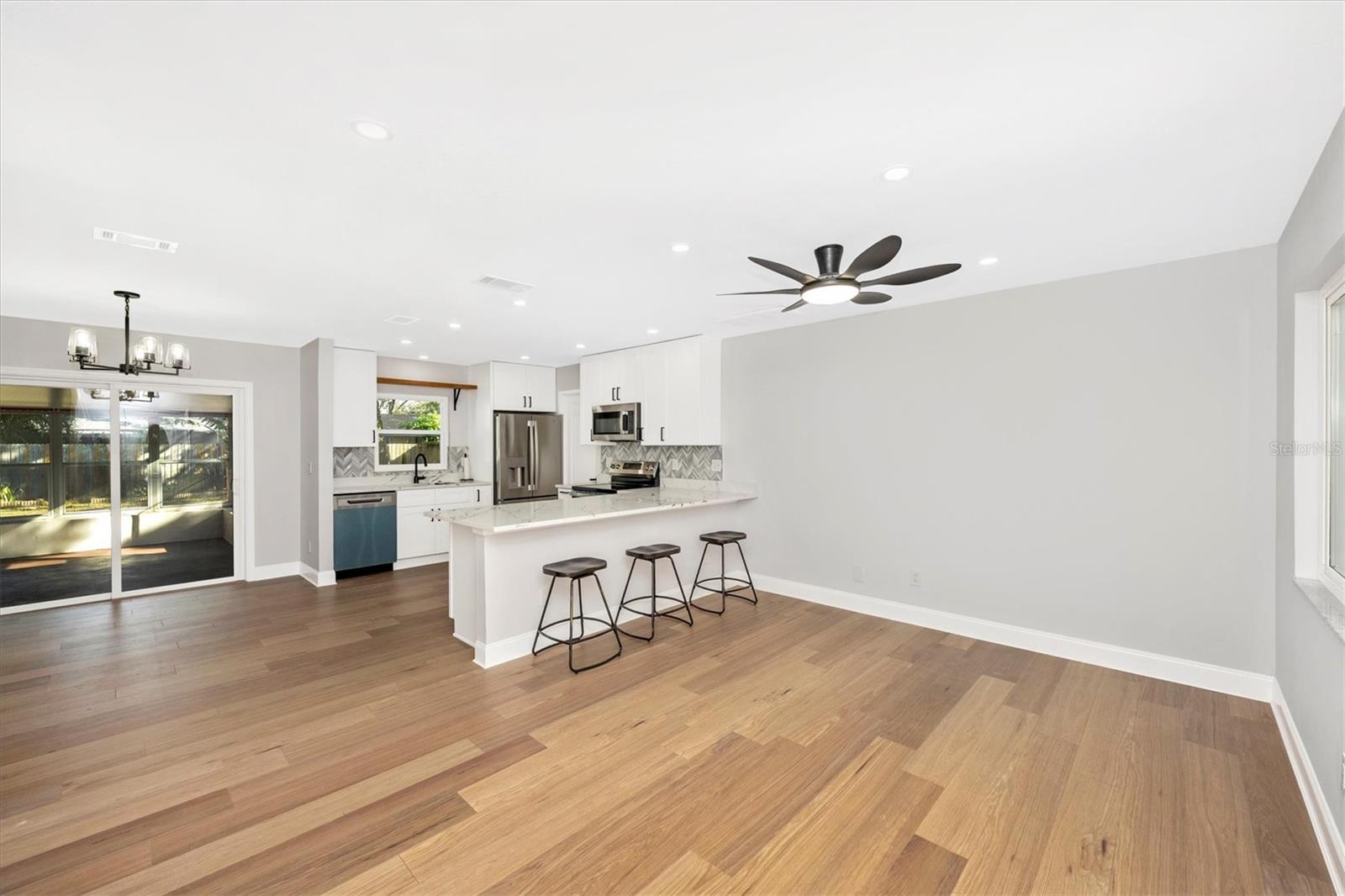 Image 10 of 58 For 7273 61st Avenue N