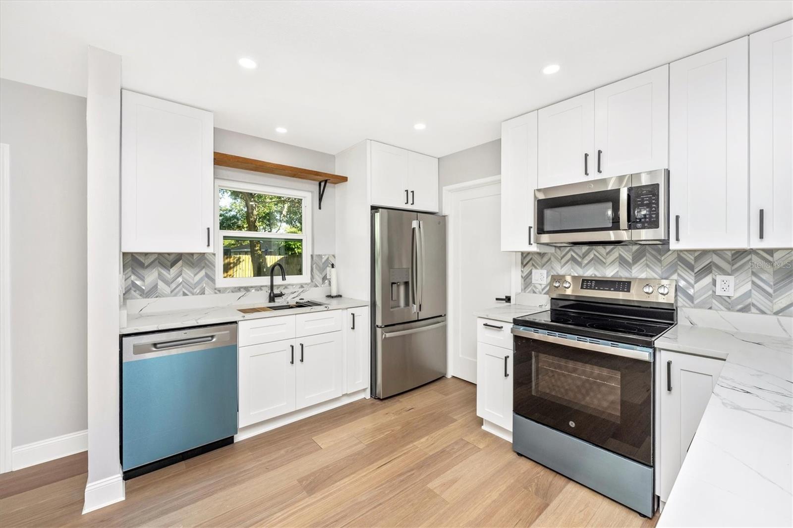 Image 2 of 58 For 7273 61st Avenue N