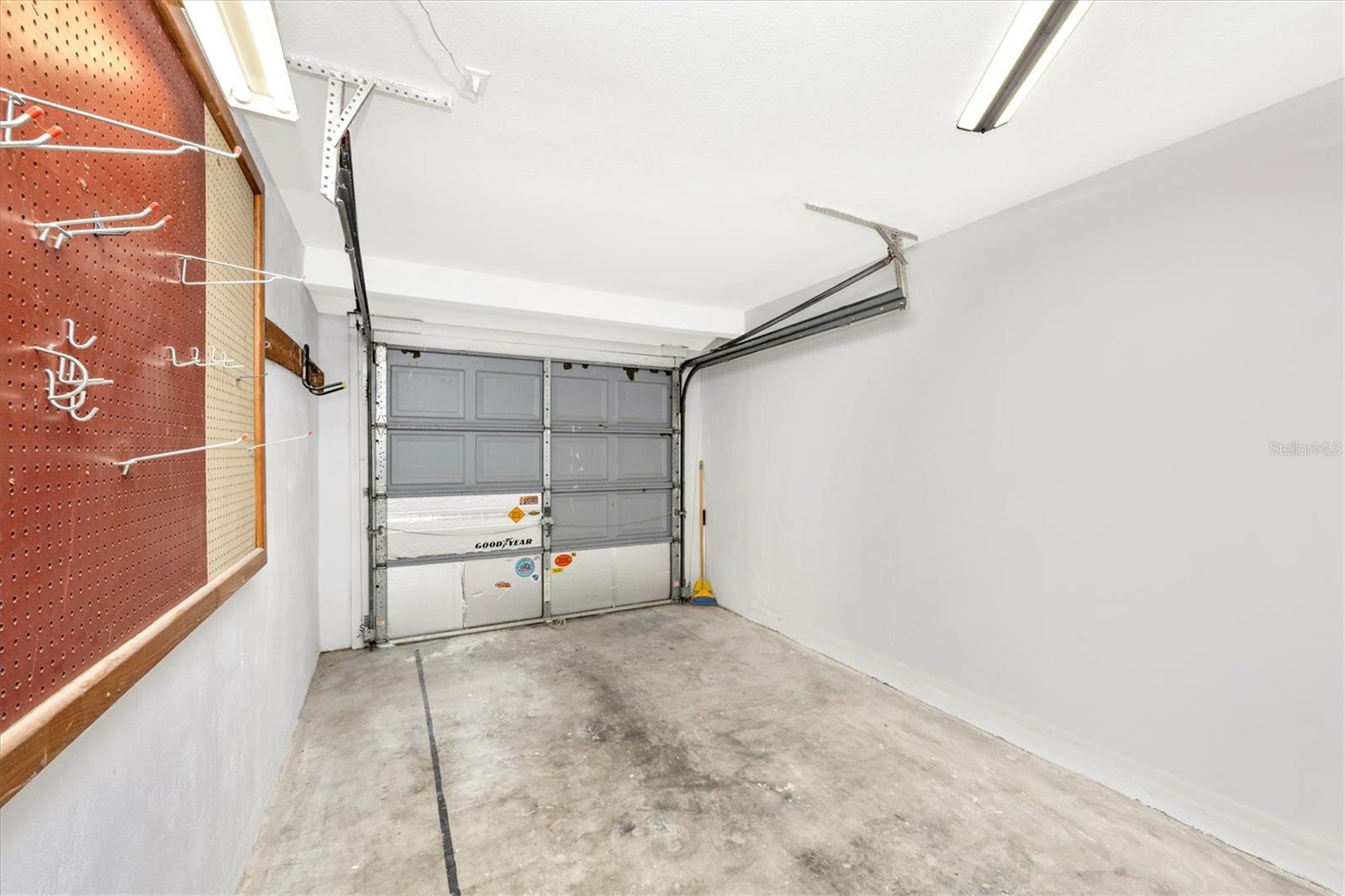 Image 42 of 58 For 7273 61st Avenue N