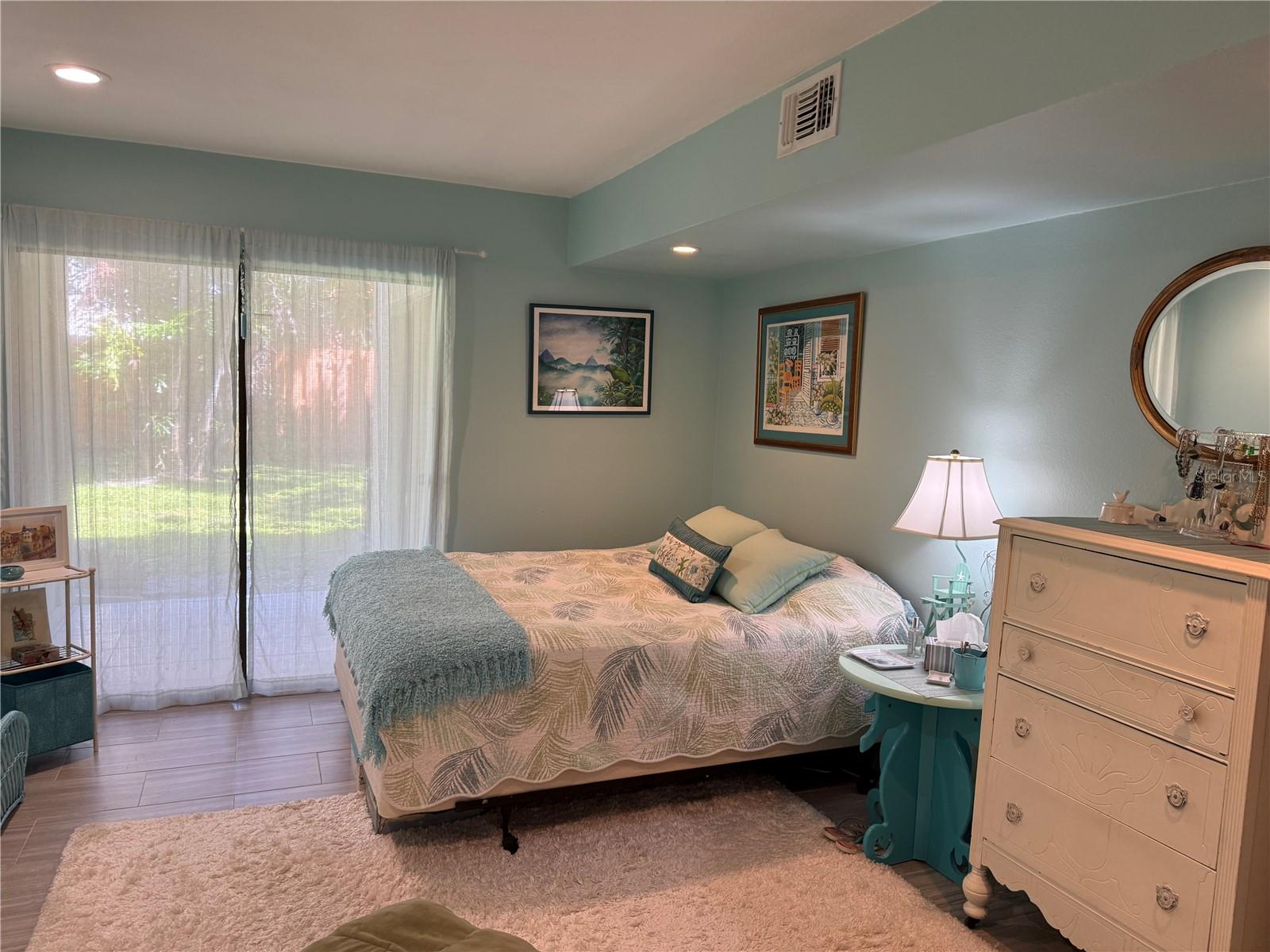 Image 23 of 42 For 2216 Bahia Vista Street H2