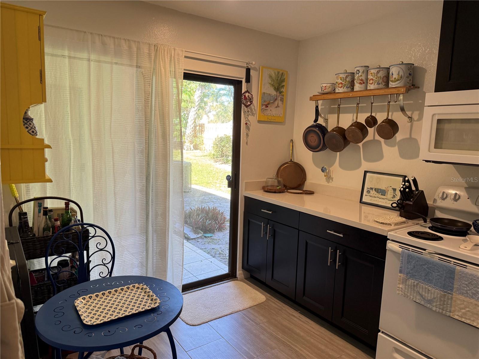 Image 5 of 42 For 2216 Bahia Vista Street H2