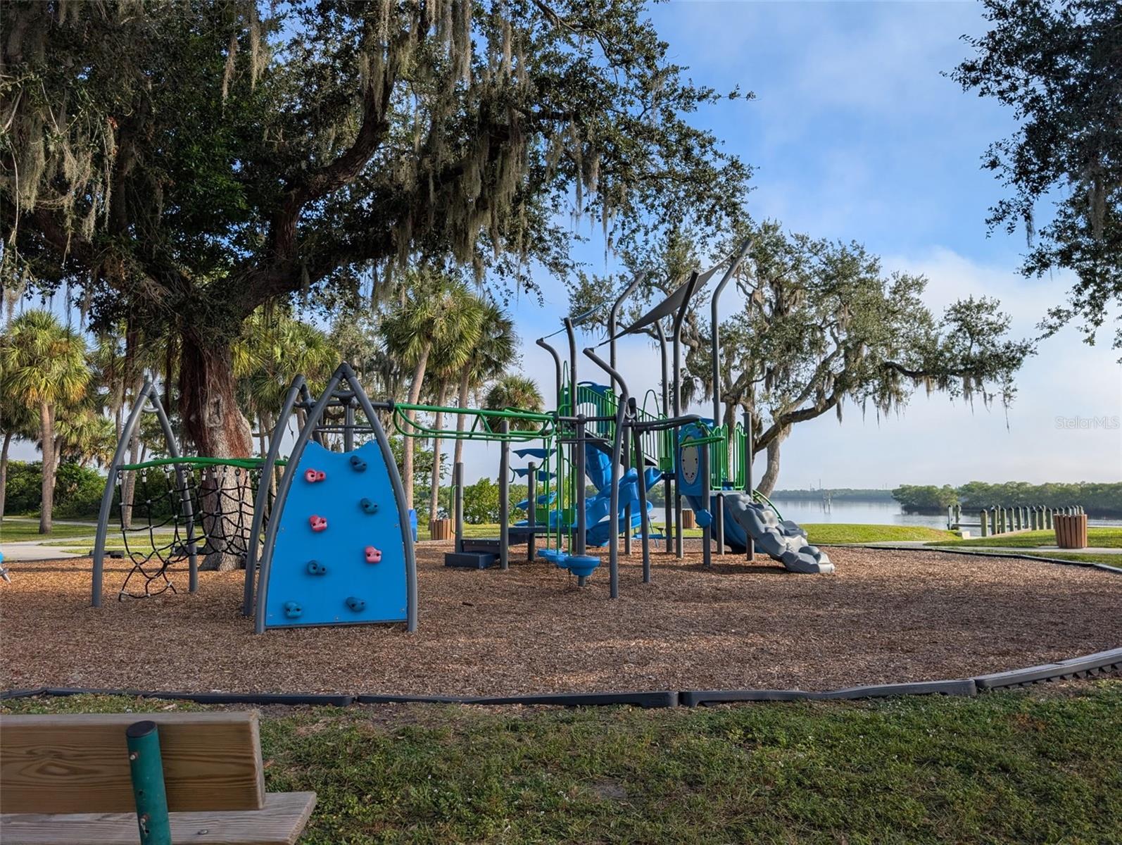 Image 4 of 6 For 2478 Cushing