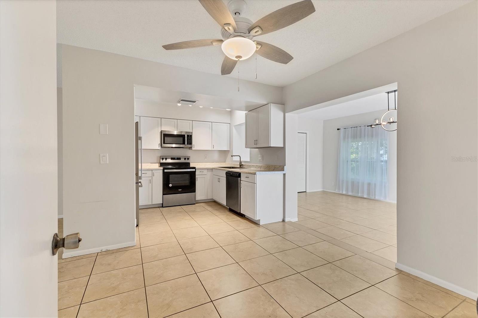 Image 12 of 43 For 13530 Newport Avenue