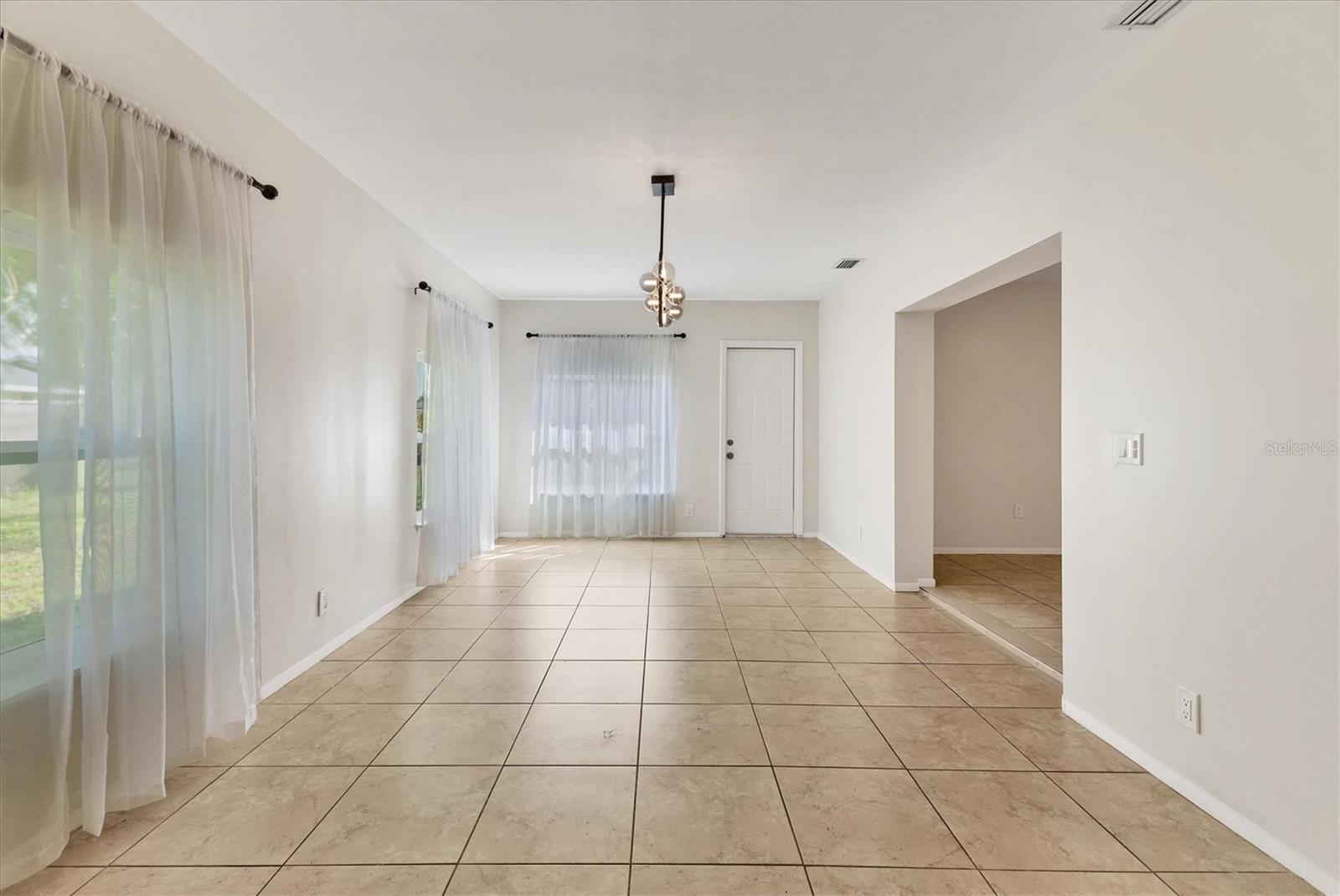 Image 21 of 43 For 13530 Newport Avenue