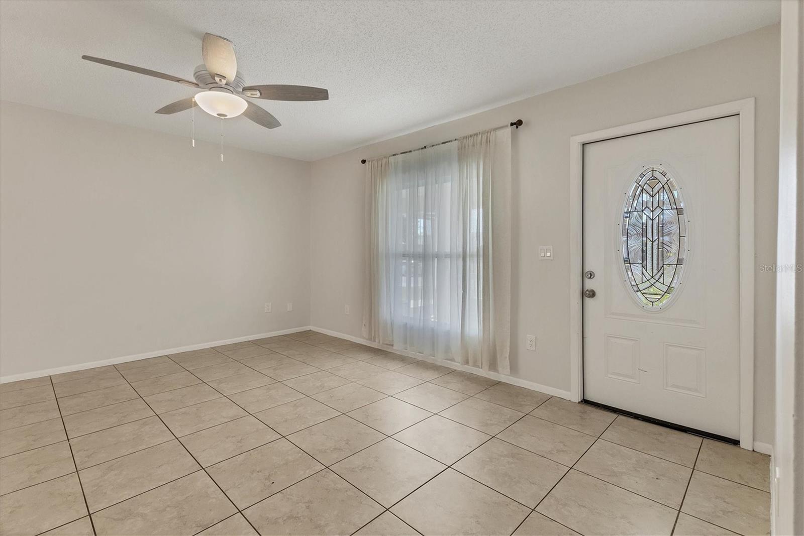 Image 6 of 43 For 13530 Newport Avenue