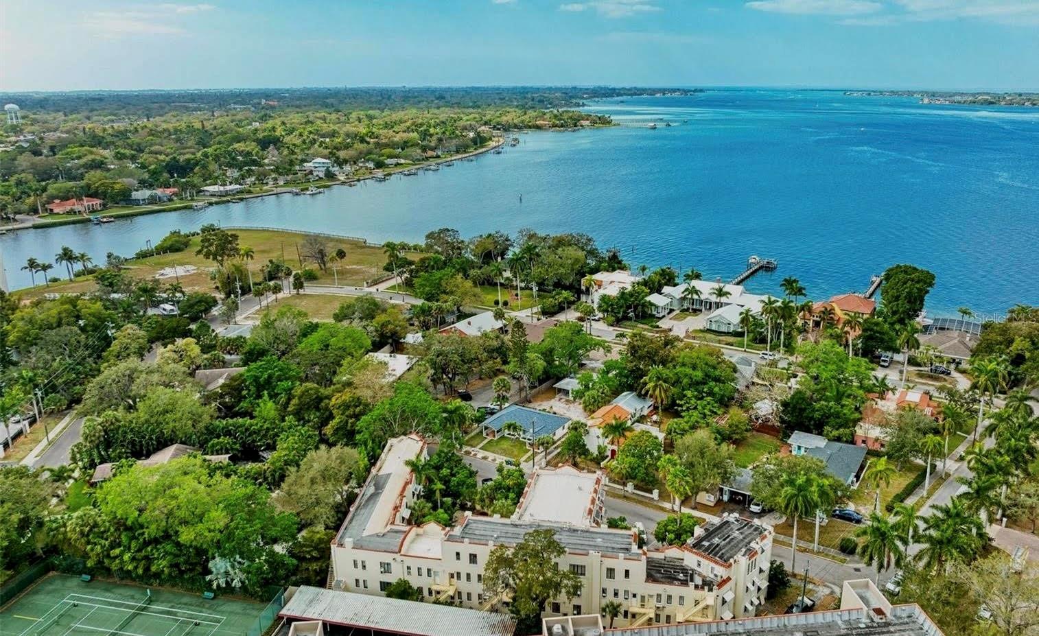 Image 10 of 13 For 210 17th Street W 15