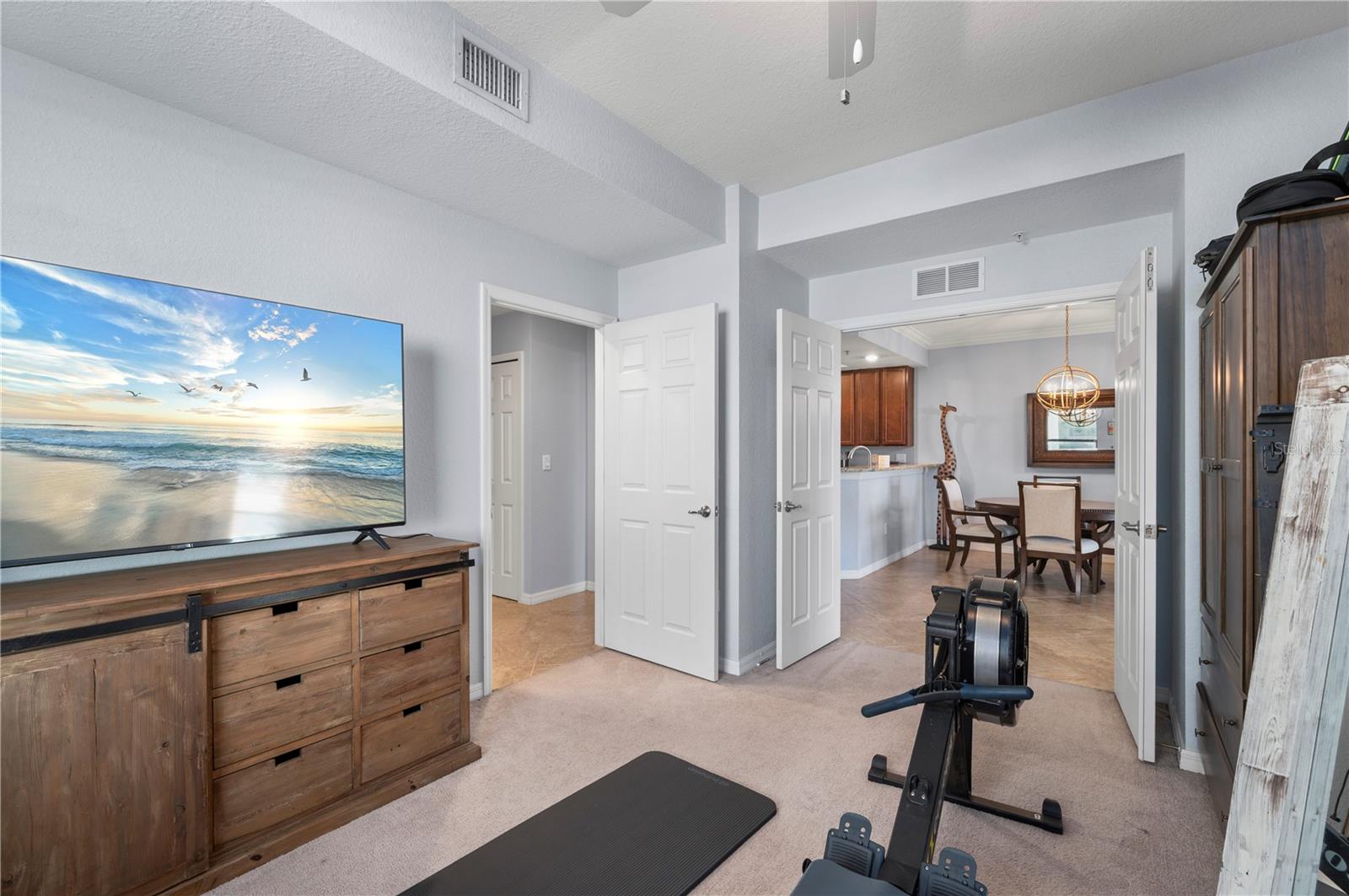 Image 23 of 55 For 5517 Palmer Circle 106