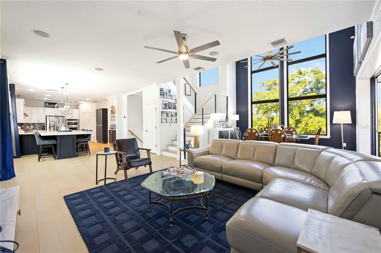 Image 10 of 70 For 6322 Laguna Drive 1