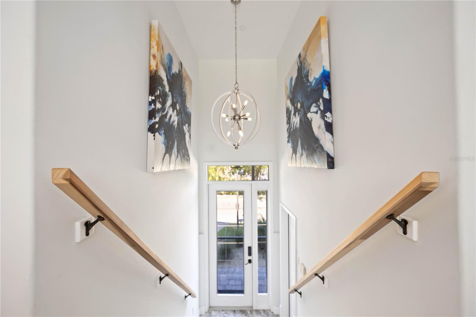 Image 17 of 70 For 6322 Laguna Drive 1