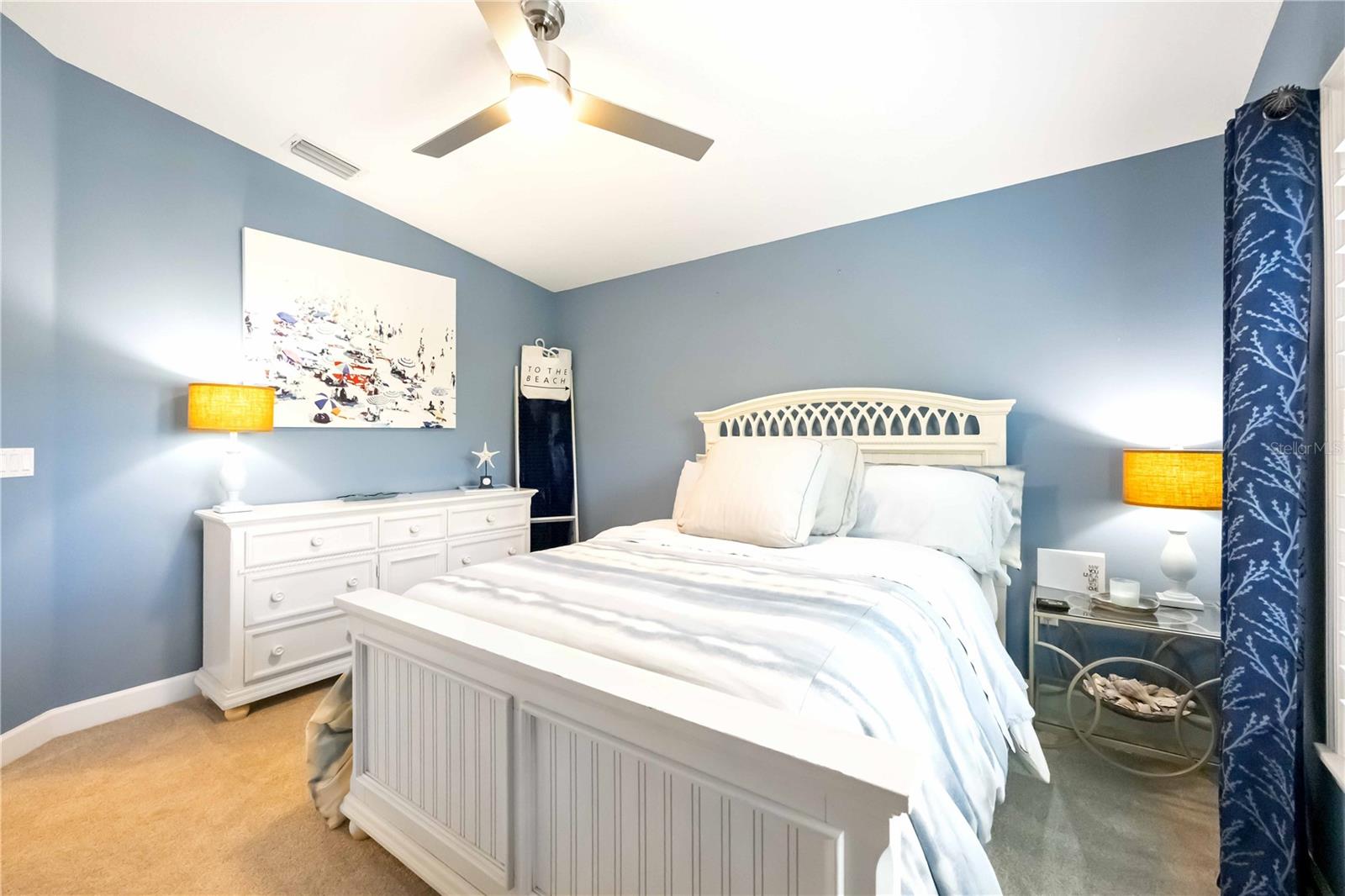 Image 25 of 70 For 6322 Laguna Drive 1