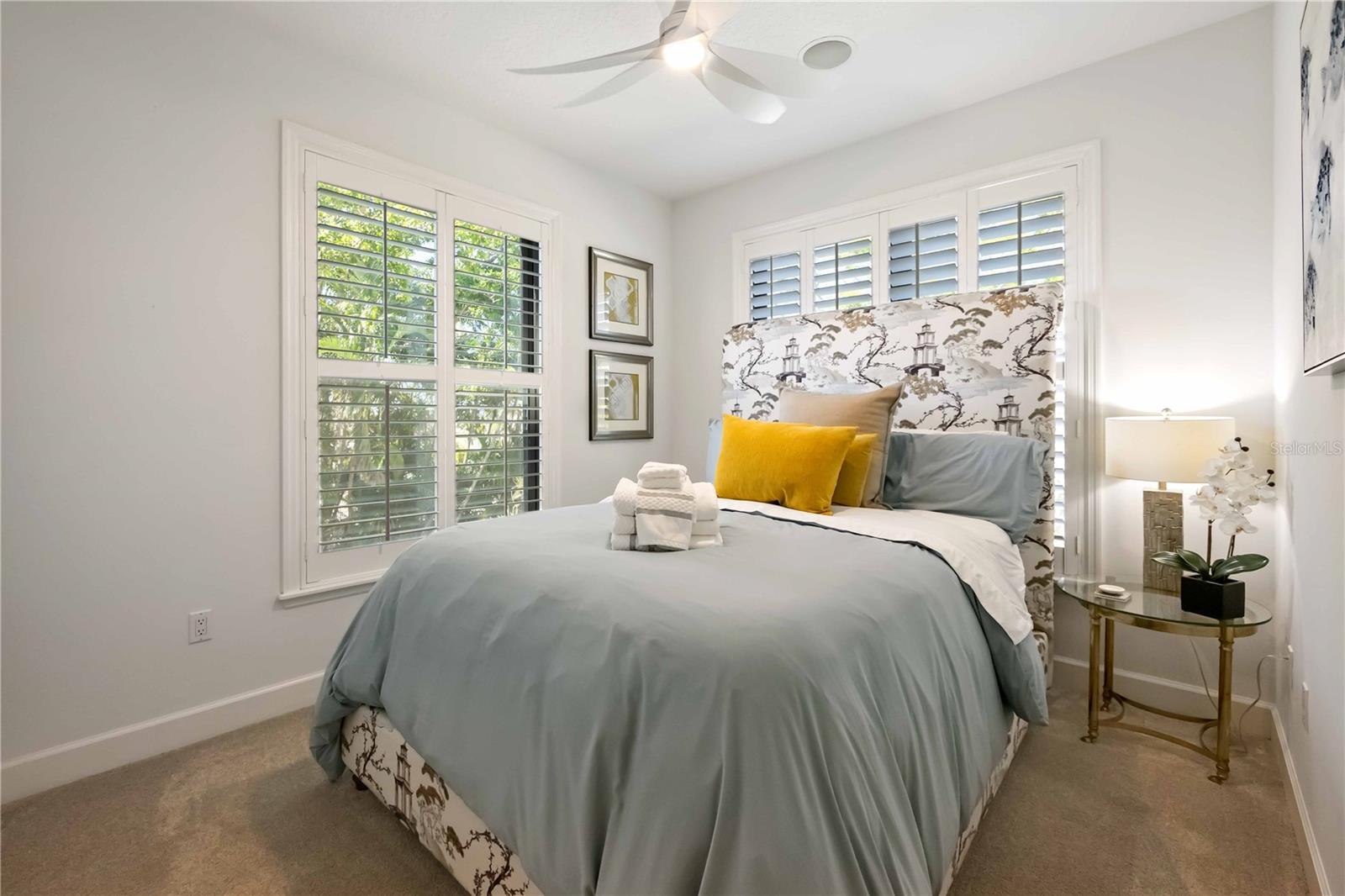 Image 26 of 70 For 6322 Laguna Drive 1