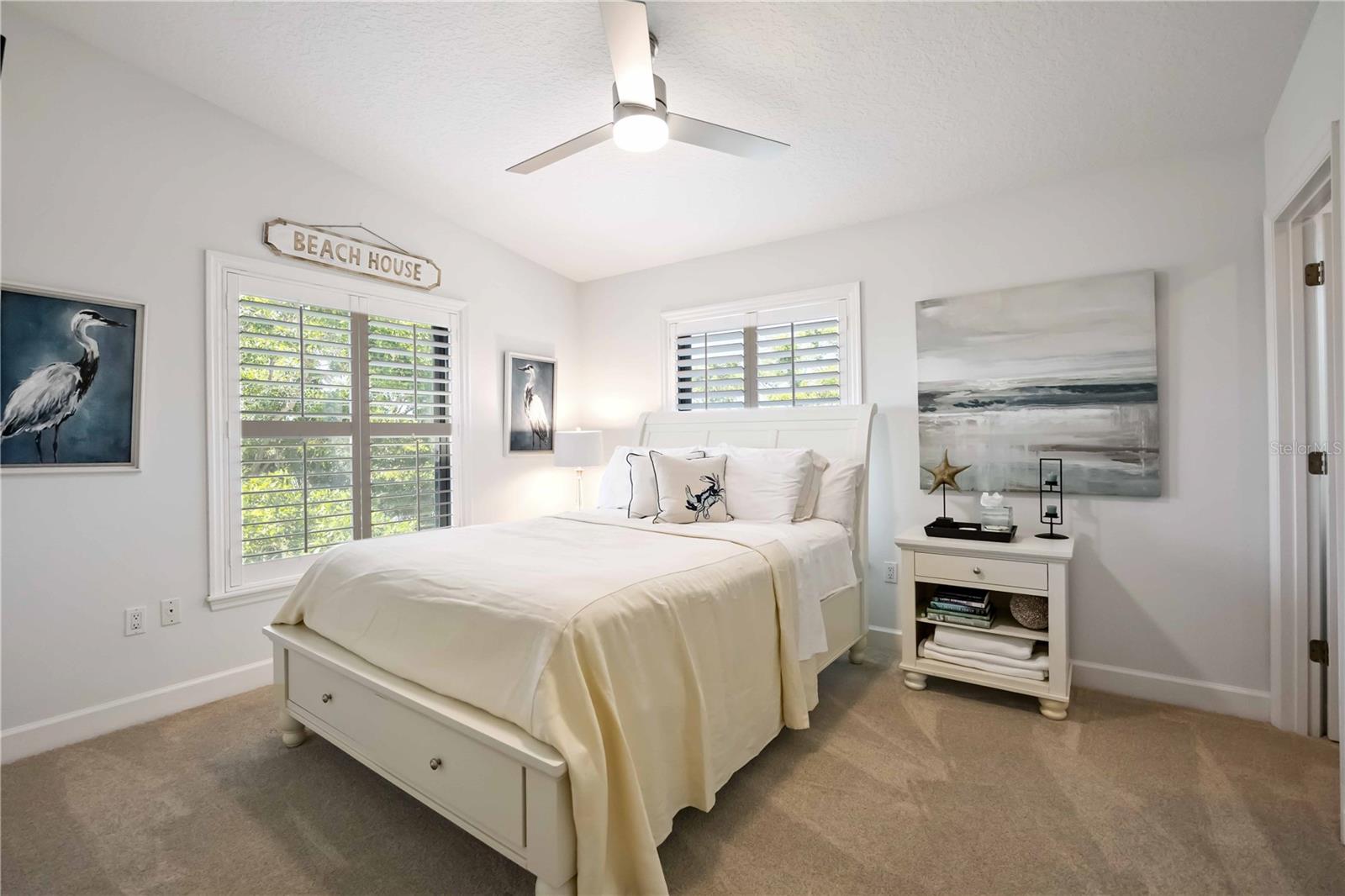 Image 30 of 70 For 6322 Laguna Drive 1