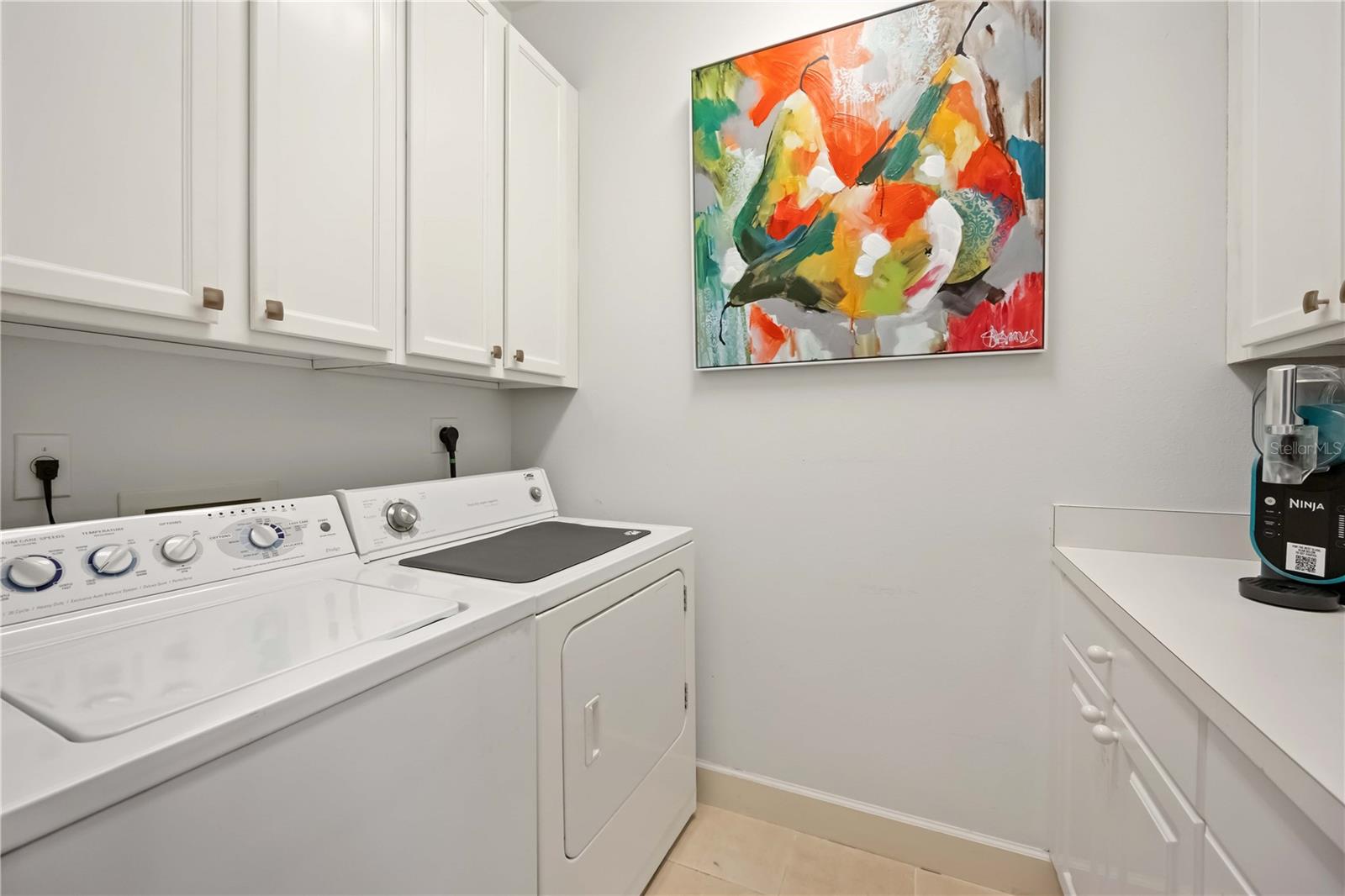 Image 32 of 70 For 6322 Laguna Drive 1