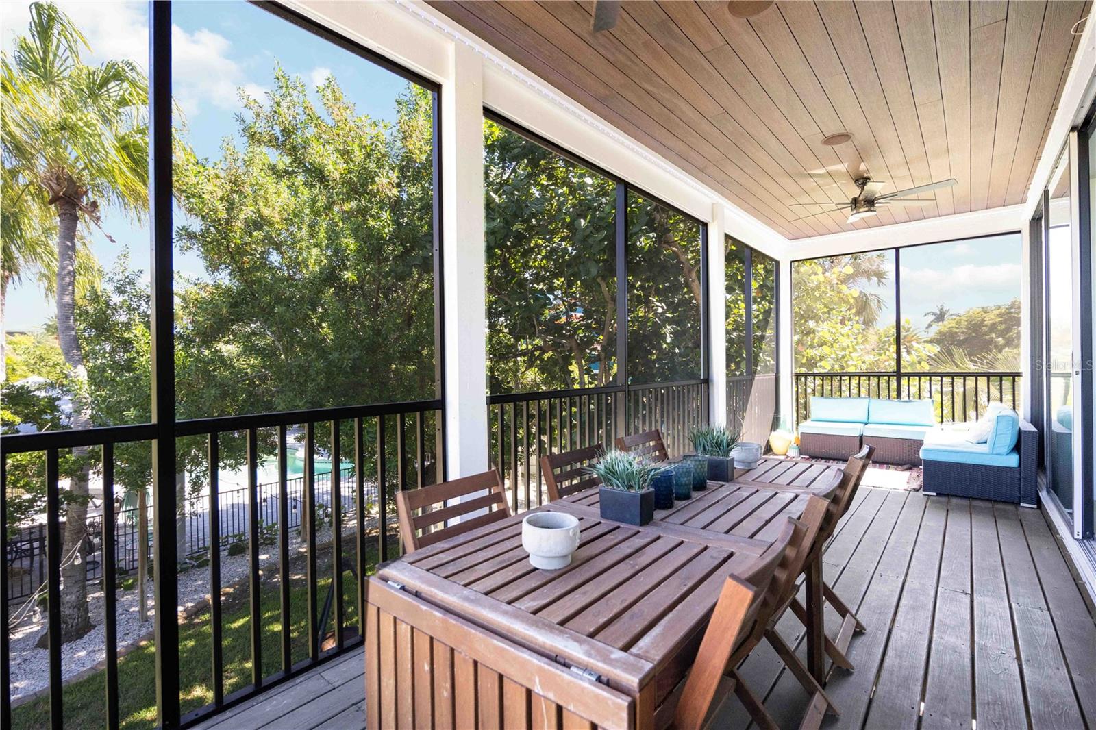 Image 35 of 70 For 6322 Laguna Drive 1