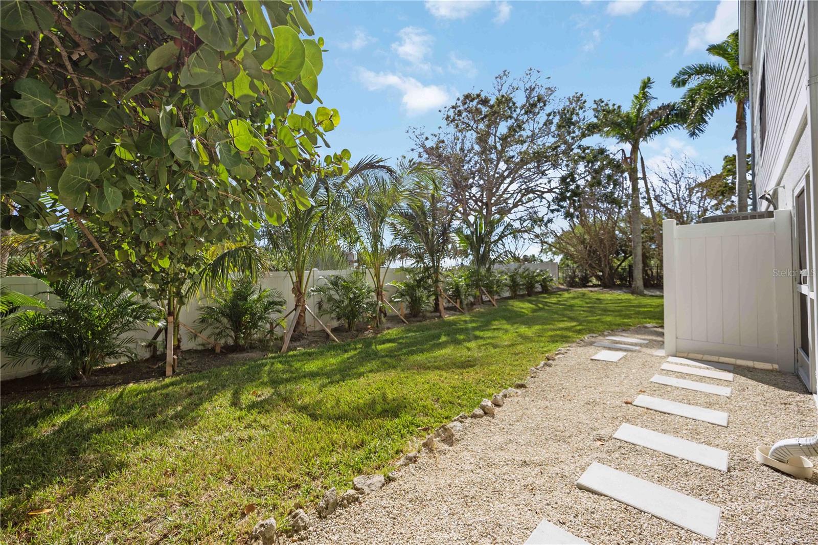 Image 50 of 70 For 6322 Laguna Drive 1