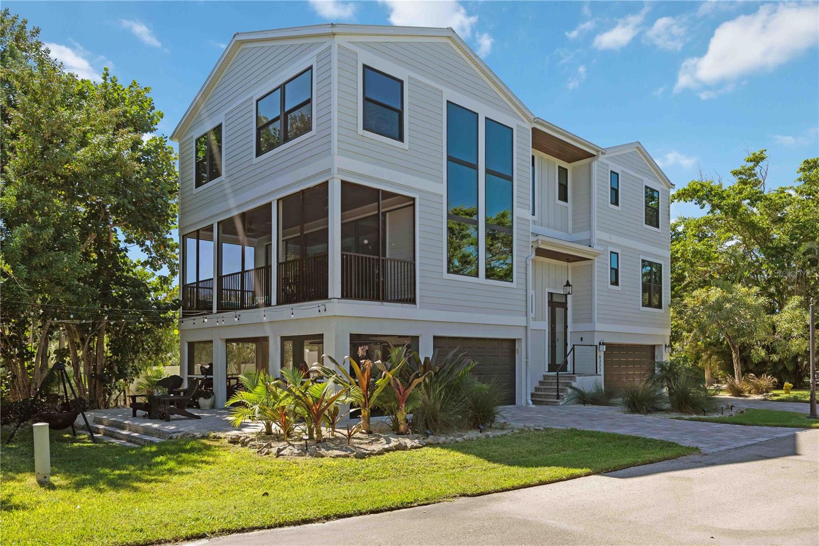 Image 66 of 70 For 6322 Laguna Drive 1