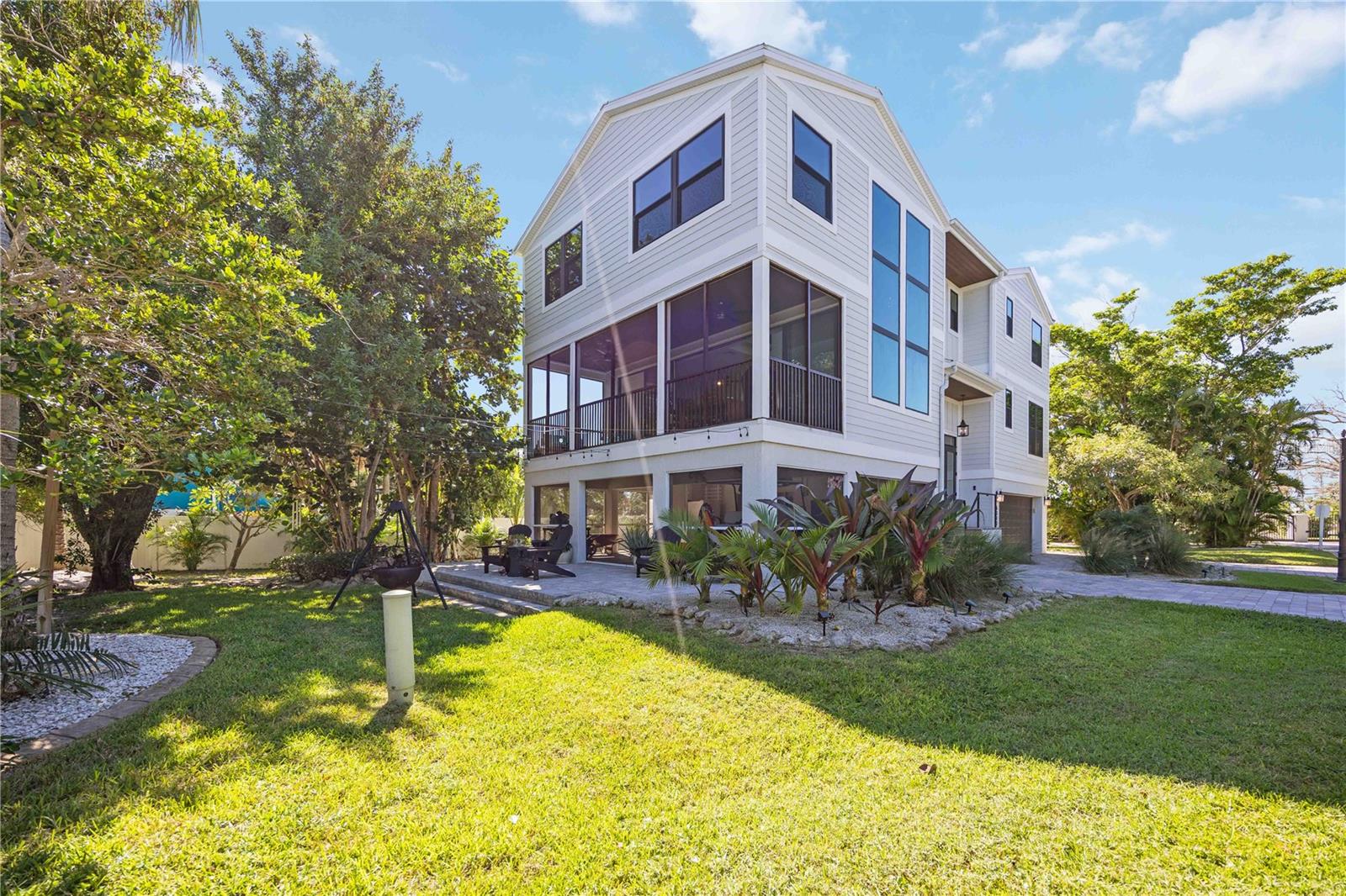 Image 67 of 70 For 6322 Laguna Drive 1