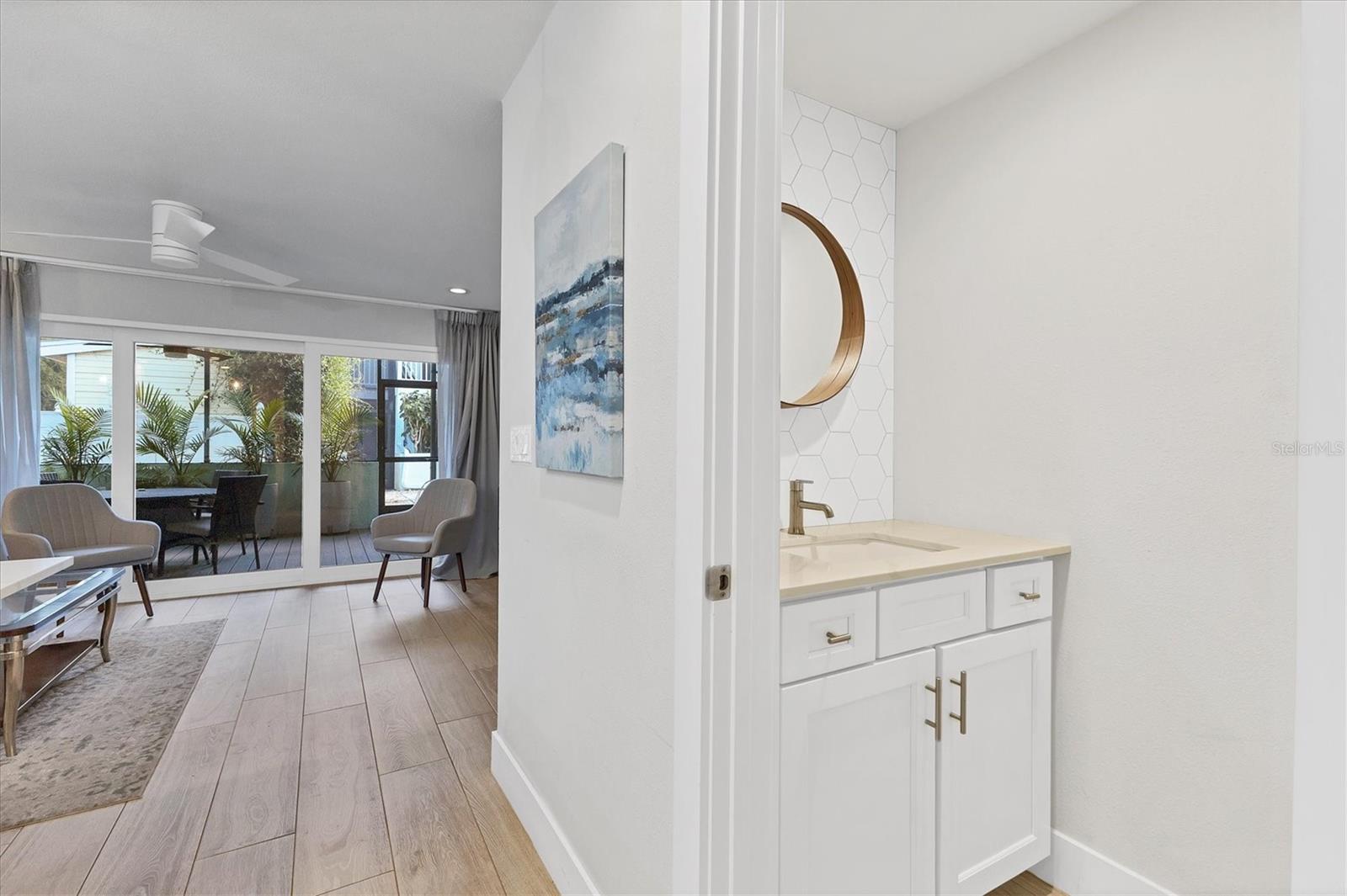 Image 17 of 38 For 1762 Stickney Point Road 204