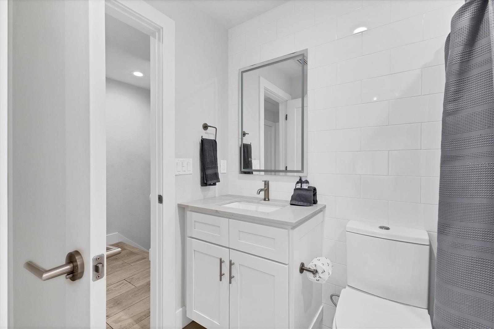 Image 25 of 38 For 1762 Stickney Point Road 204