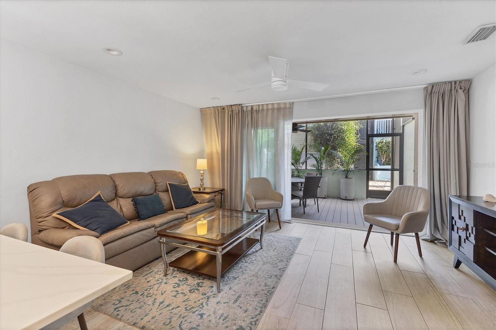 Image 5 of 38 For 1762 Stickney Point Road 204