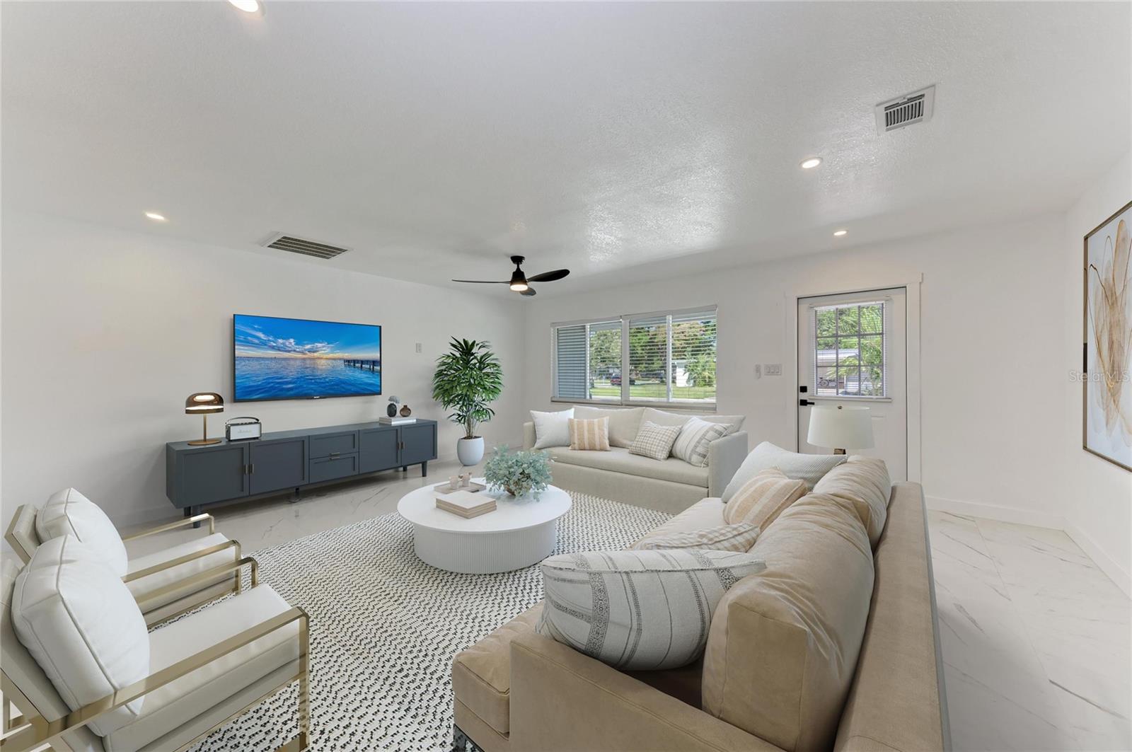 Image 10 of 74 For 5010 Lahaina Drive