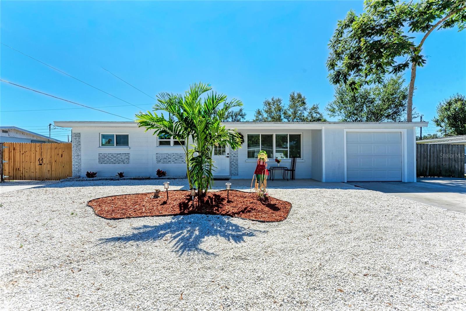 Image 3 of 74 For 5010 Lahaina Drive