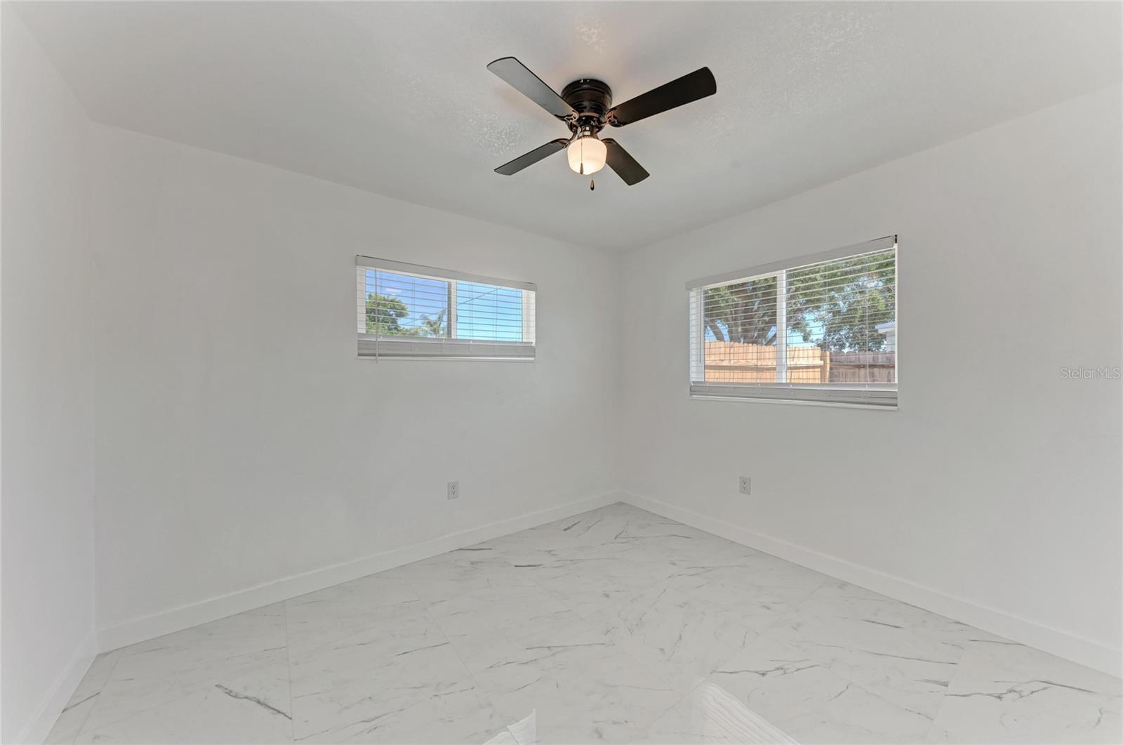 Image 35 of 74 For 5010 Lahaina Drive