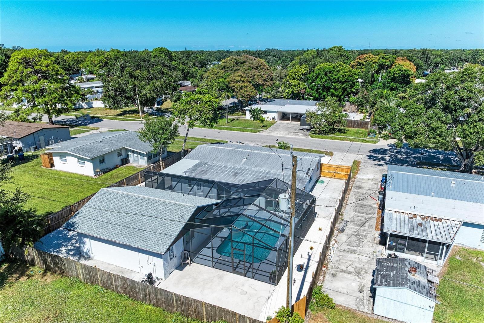 Image 63 of 74 For 5010 Lahaina Drive