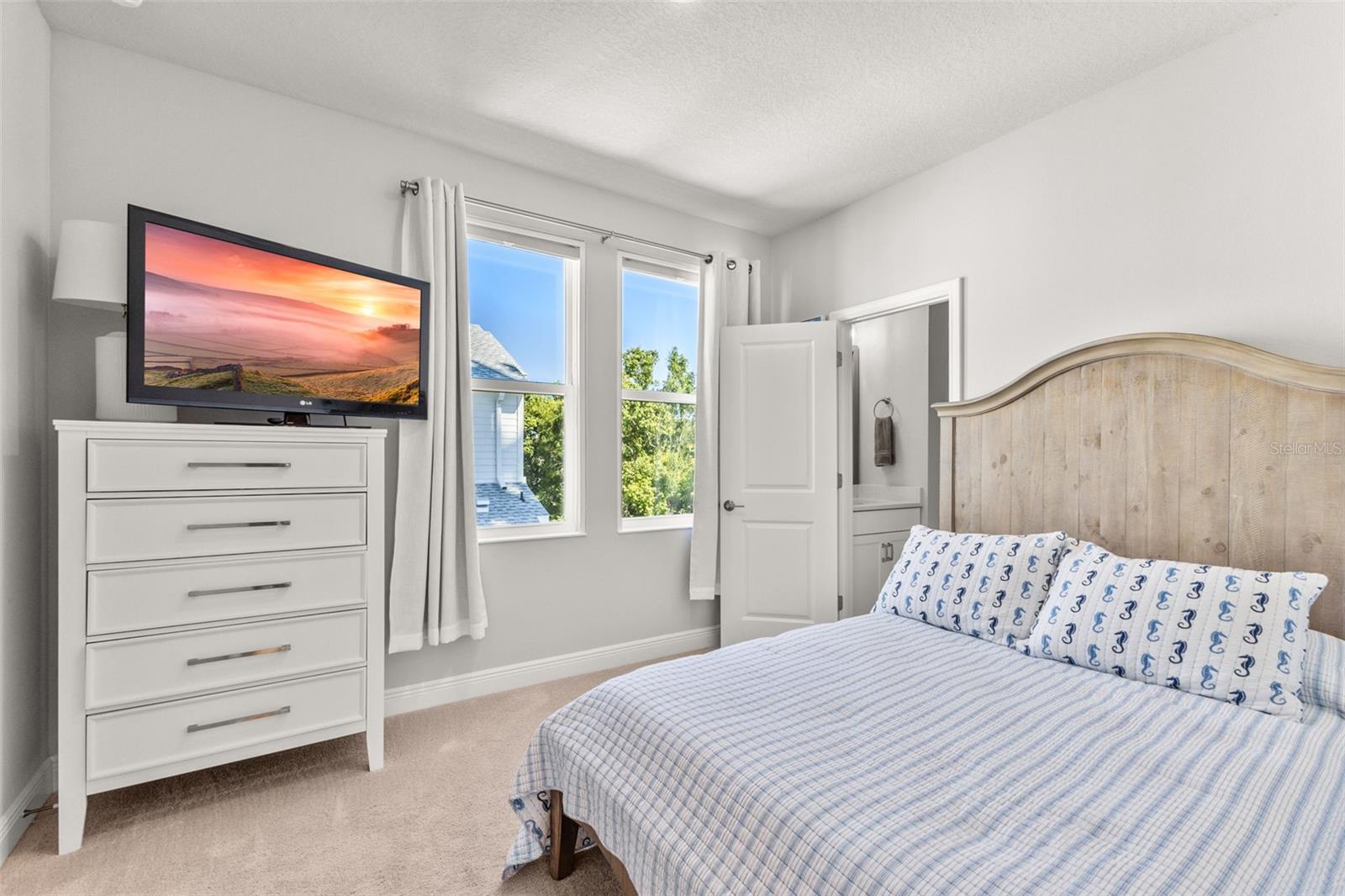 Image 23 of 46 For 2467 Mangum Court