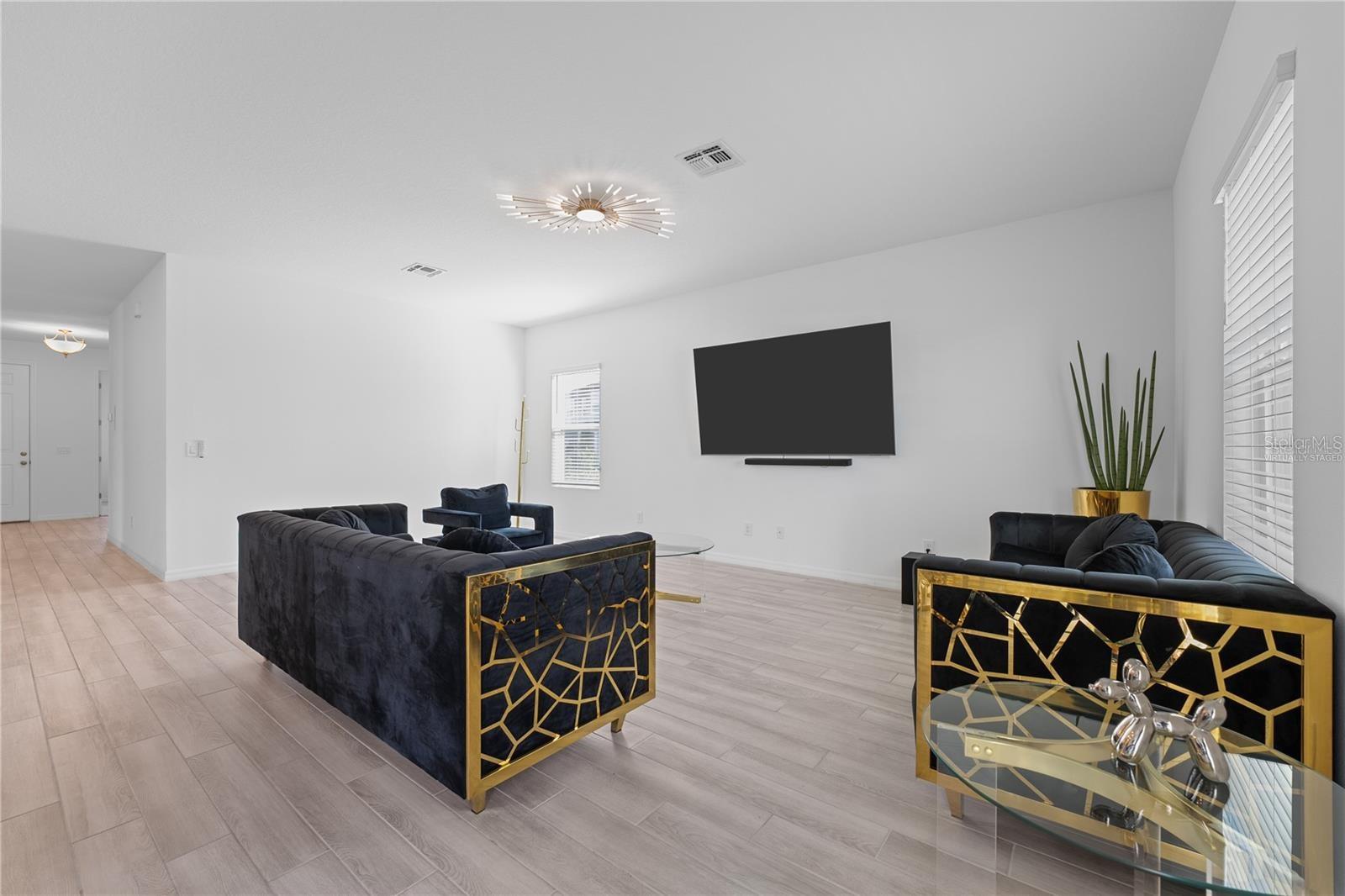 Image 10 of 24 For 2375 Lancashire Street