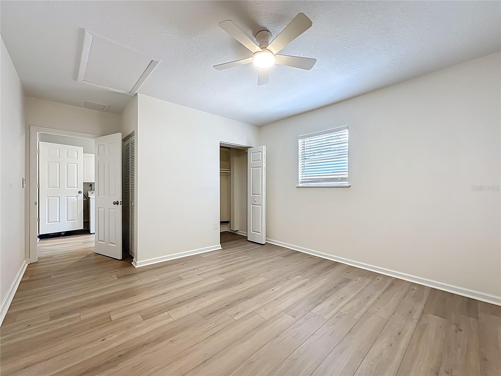 Image 22 of 50 For 2809 Taunton Drive W