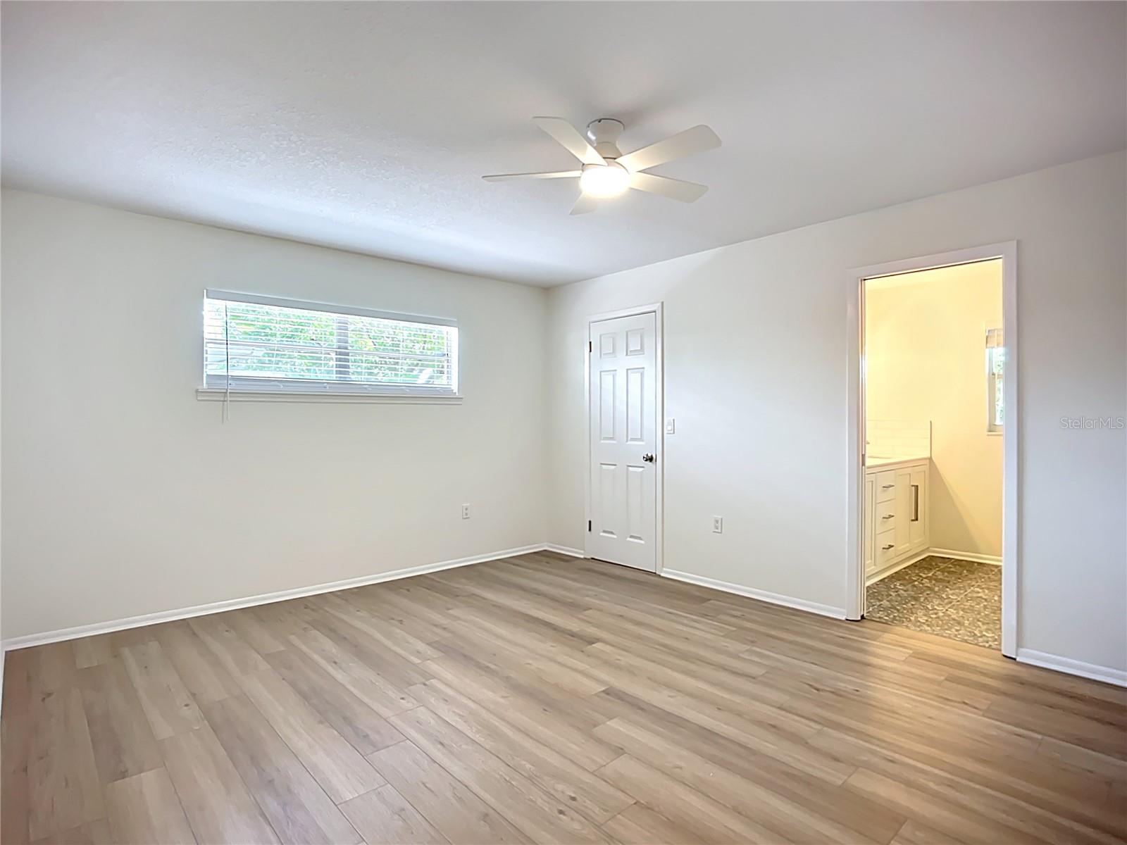 Image 23 of 50 For 2809 Taunton Drive W