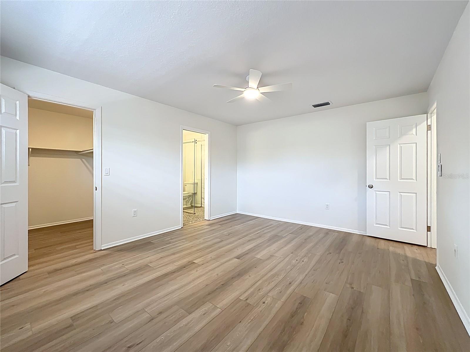 Image 29 of 50 For 2809 Taunton Drive W