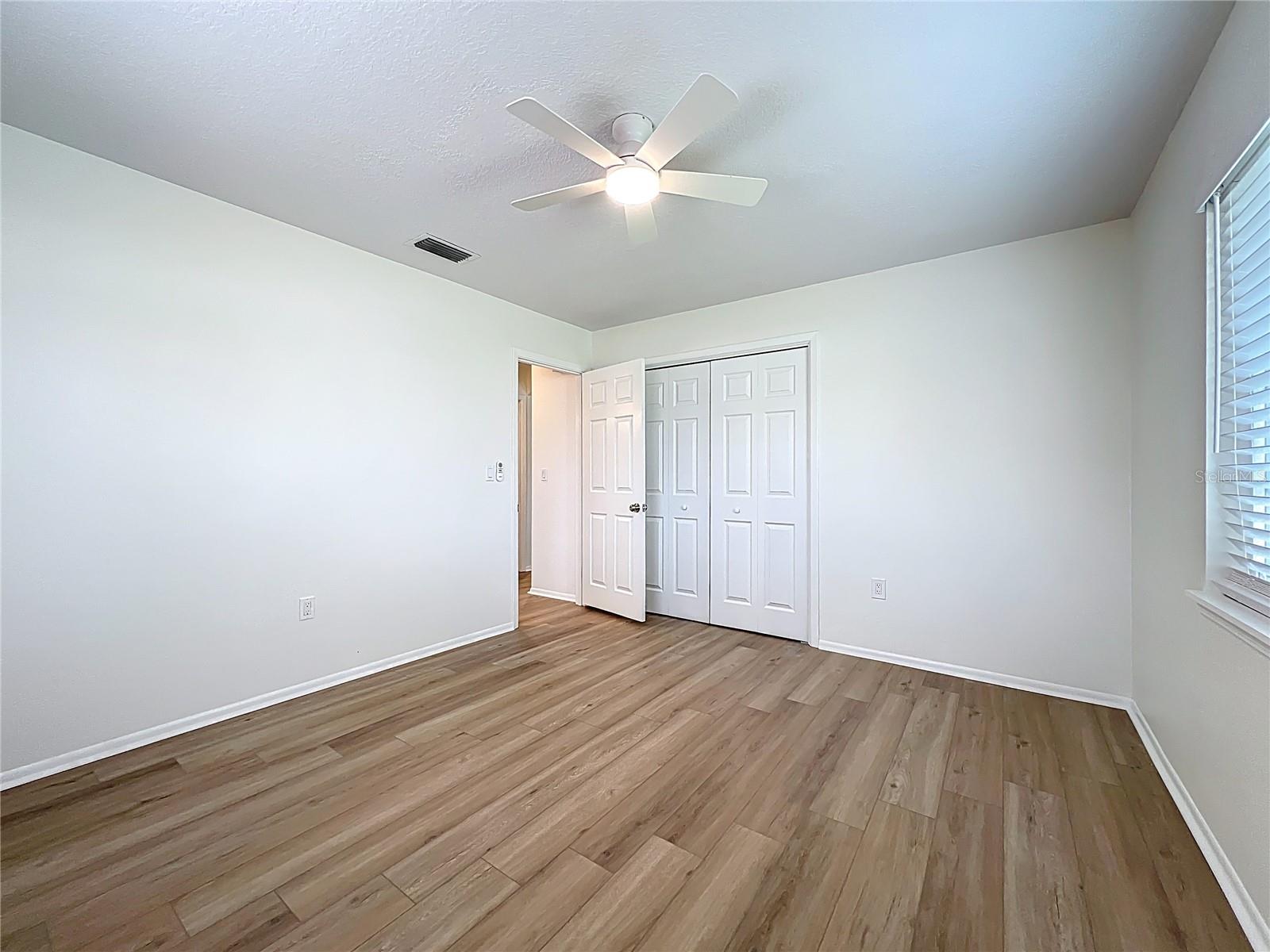 Image 31 of 50 For 2809 Taunton Drive W