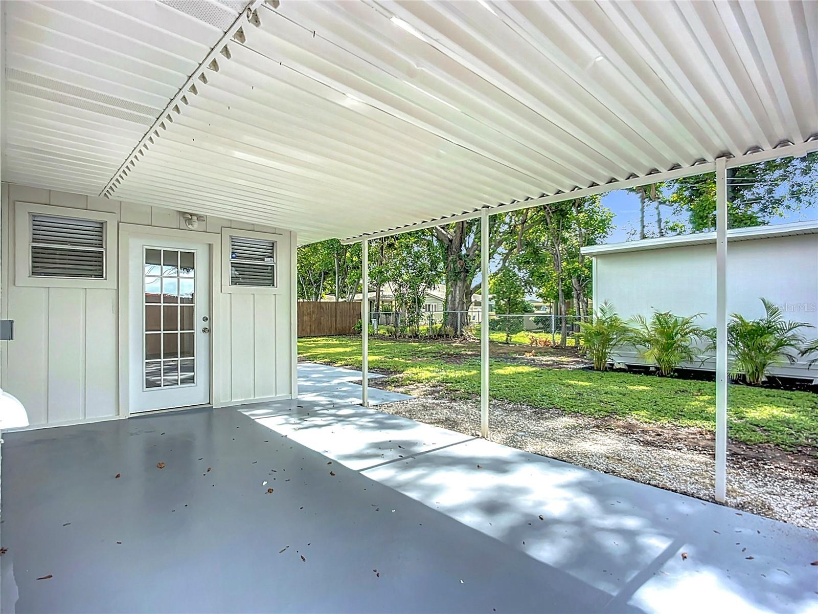 Image 41 of 50 For 2809 Taunton Drive W