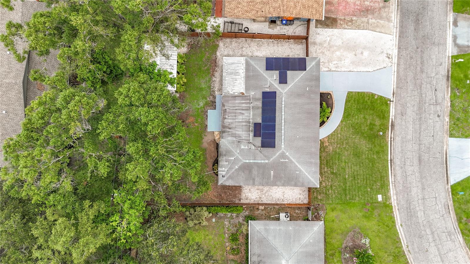 Image 48 of 50 For 2809 Taunton Drive W