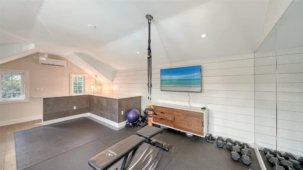 Image 29 of 51 For 1774 Cherokee Drive