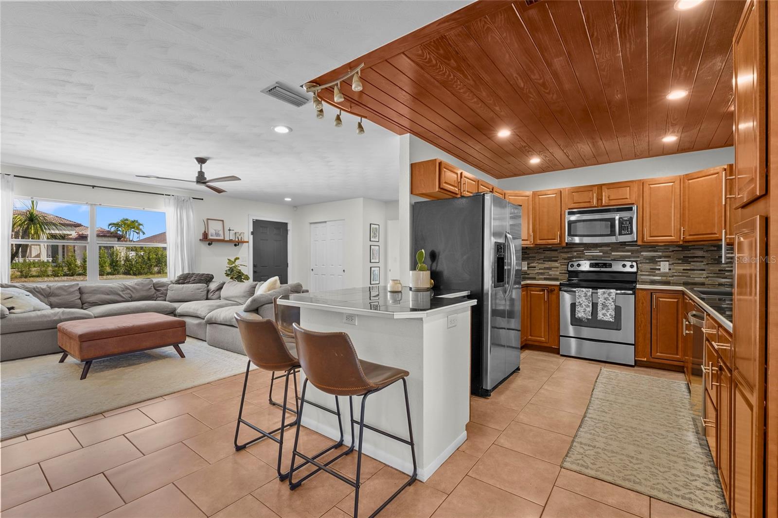 Image 2 of 60 For 2730 Ashton Road