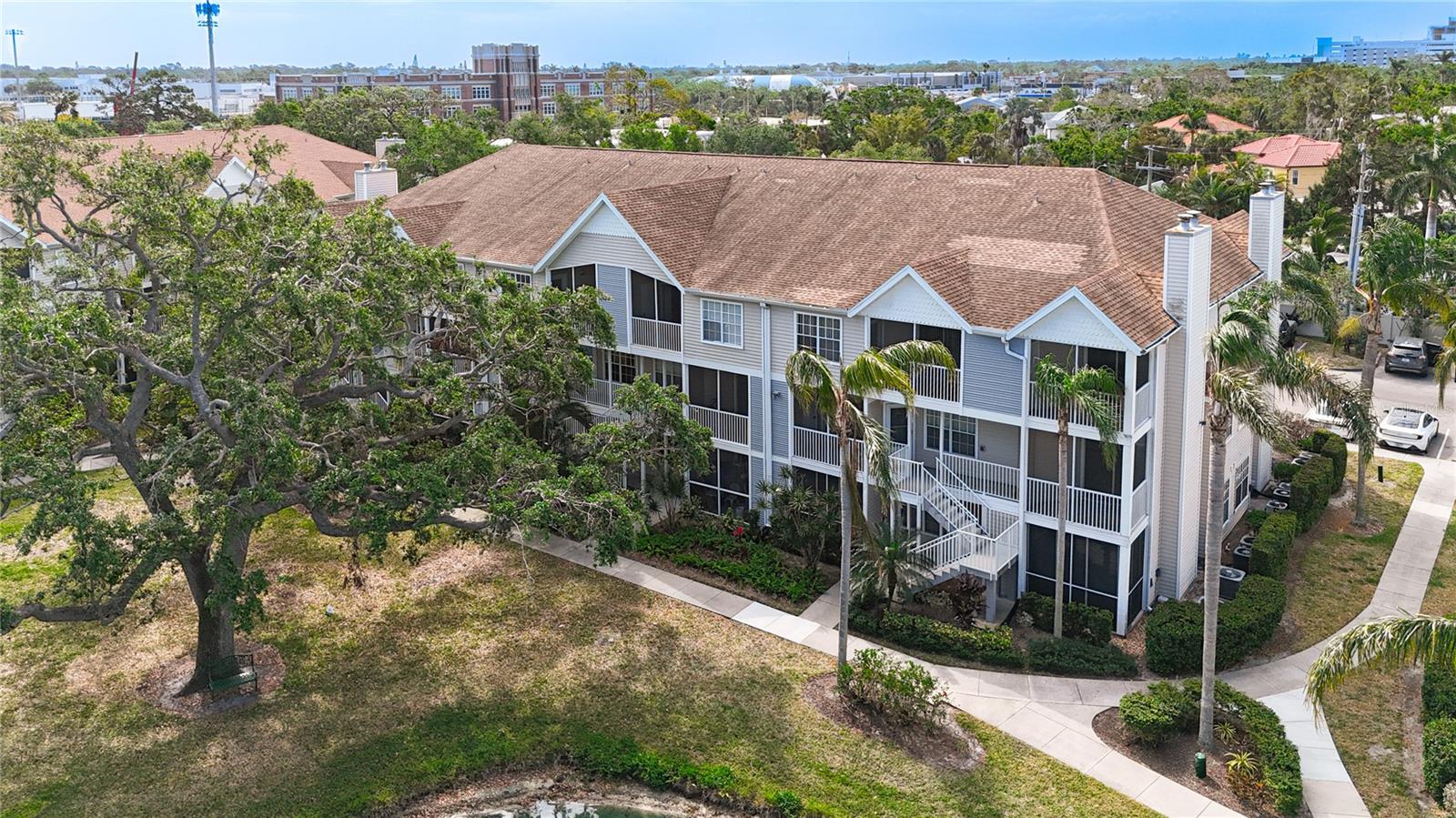 Image 29 of 36 For 850 Tamiami Trail Trail 406