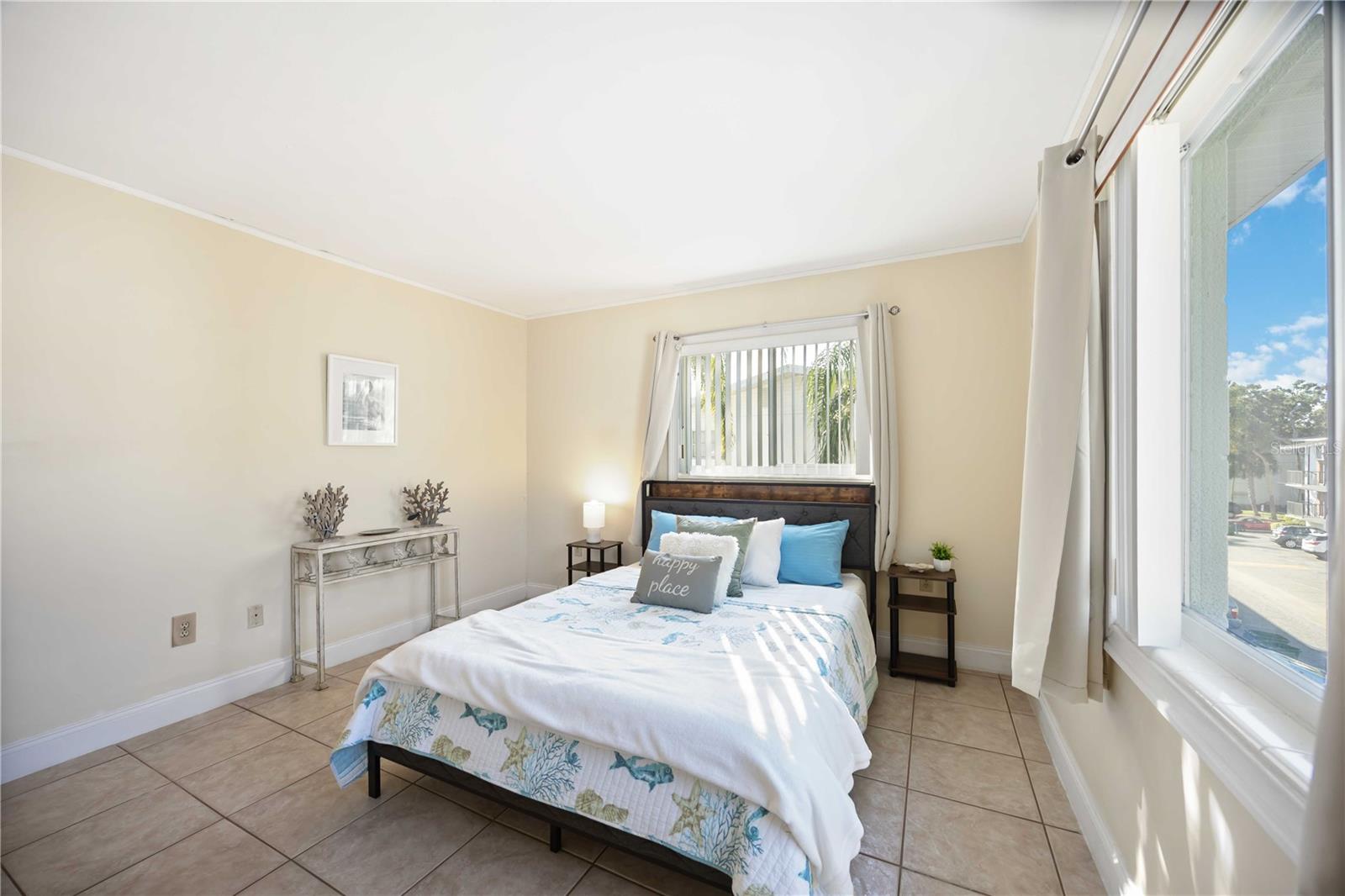 Image 24 of 37 For 2044 Canal Drive M37