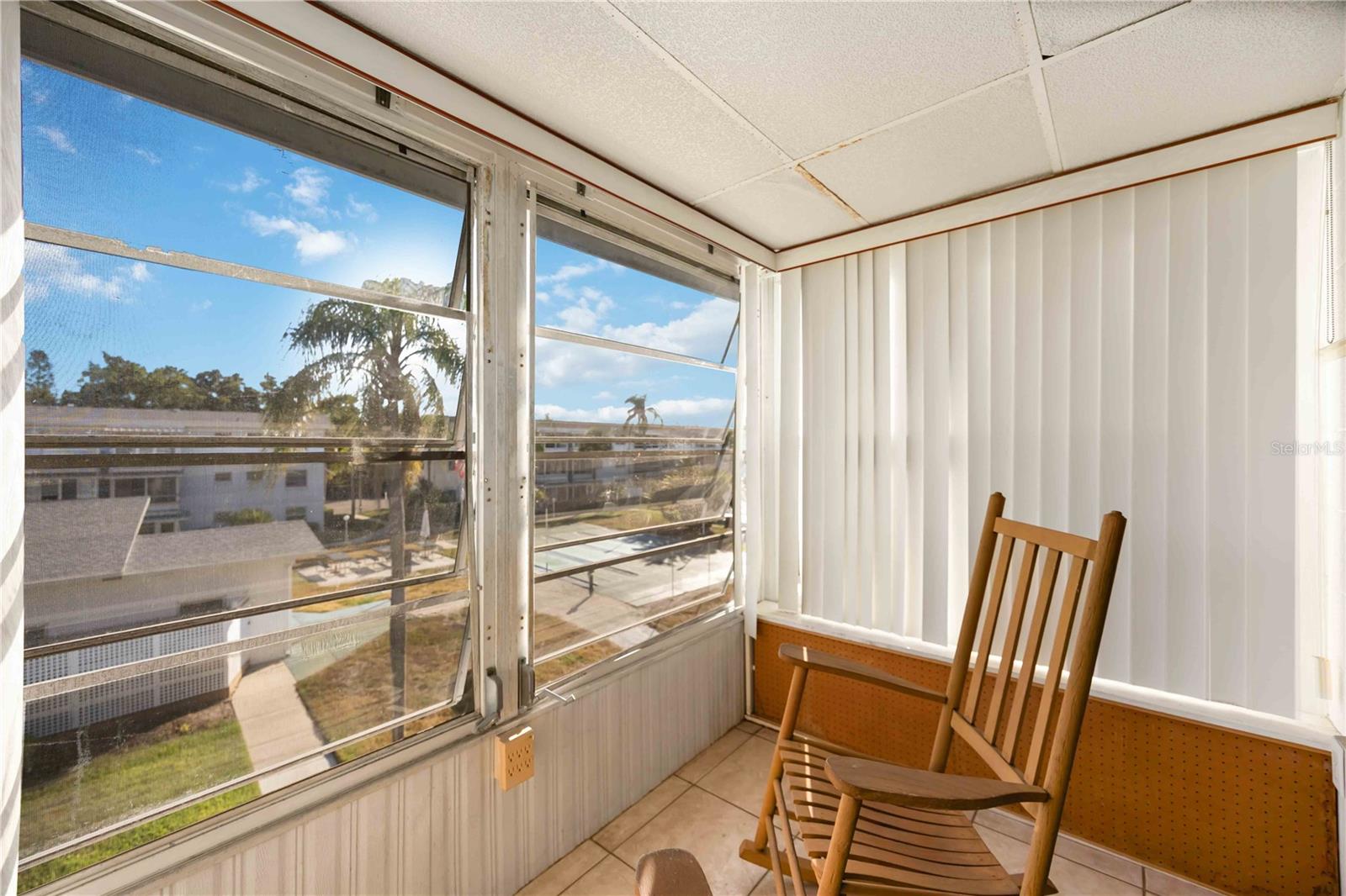 Image 29 of 37 For 2044 Canal Drive M37