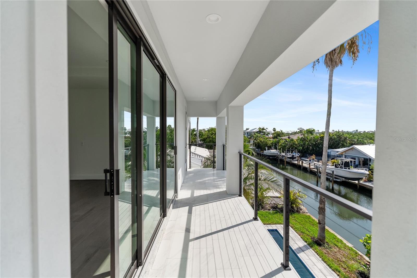 Image 11 of 100 For 530 De Narvaez Drive