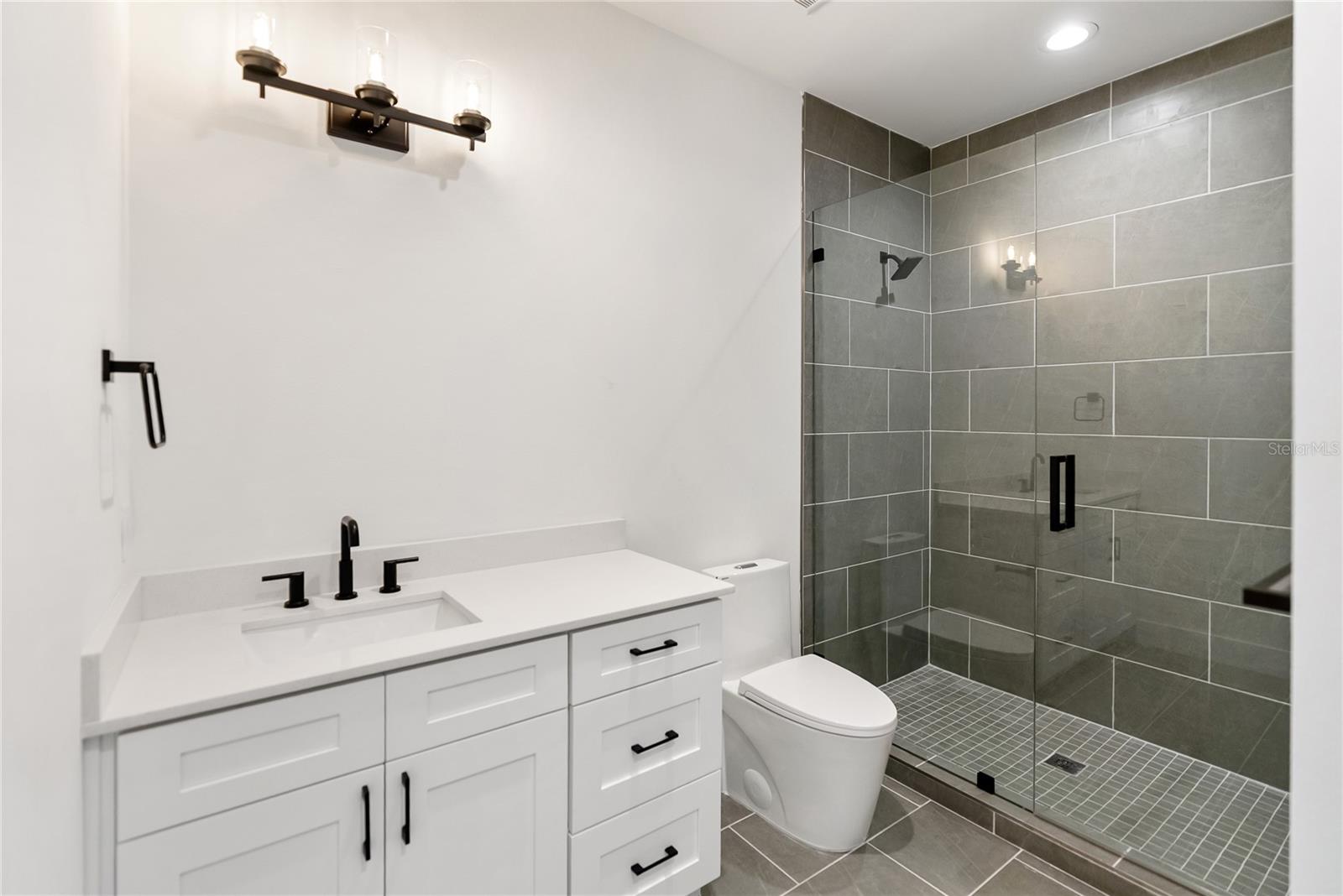 Image 36 of 100 For 530 De Narvaez Drive