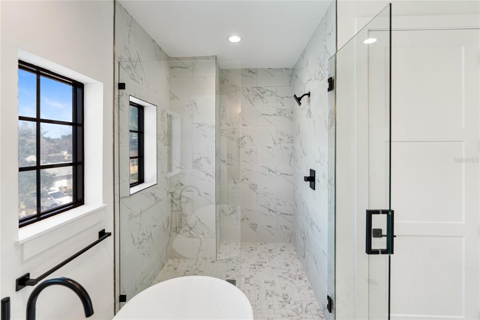 Image 41 of 100 For 530 De Narvaez Drive
