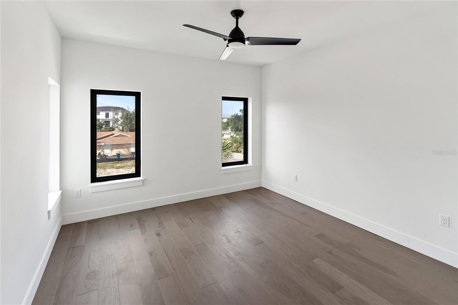 Image 45 of 100 For 530 De Narvaez Drive